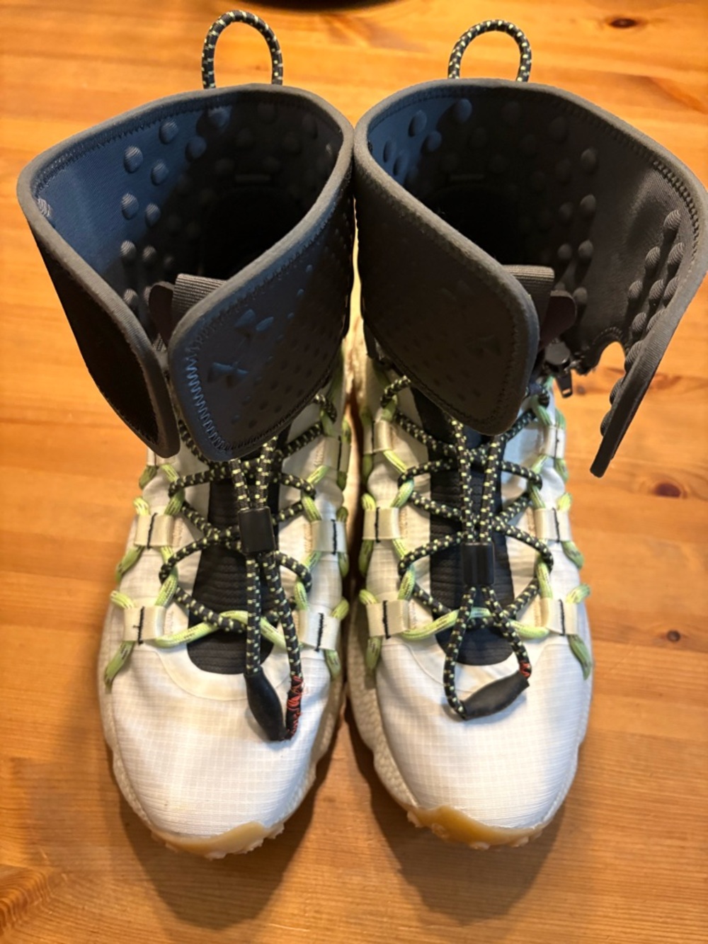 Under Armour HOVR Summit Fat Tire Cuff 'Stone Jet Grey'